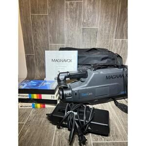 Magnavox Easy Cam CVR330 Cables Charger Solidex Bag VHS Adapter Vtg Untested